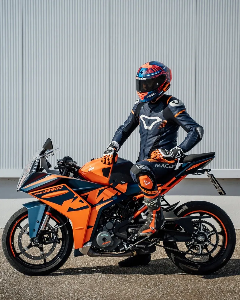 interkom-cardo-packtalk-edge-ktm-stan-nowy