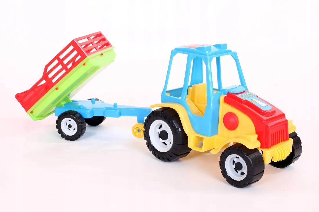traktor-z-przyczepa-model-404