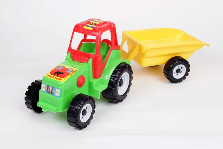traktor-z-przyczepa-model-206-marka-fch