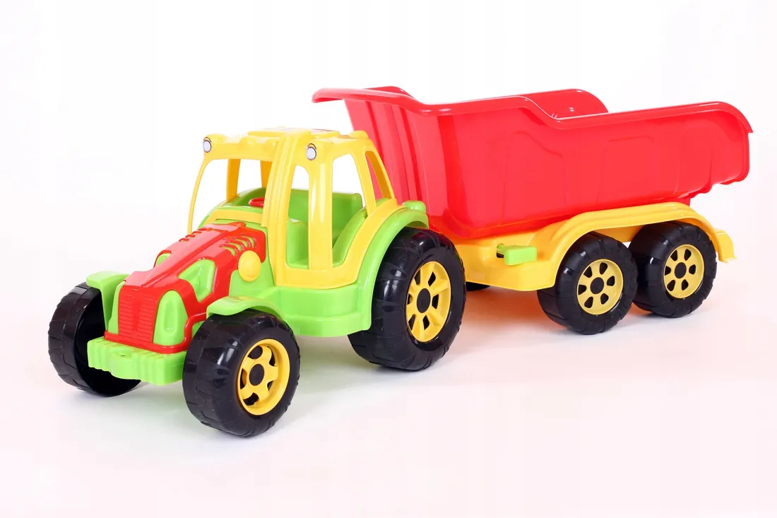 traktor-z-przyczepa-model-343-stan-nowy