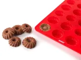 silikonowa-forma-na-24-muffinki-kod-producenta-58557