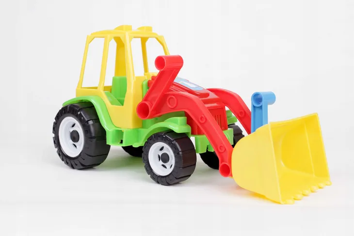 traktor-z-ladowarka-model-152-bohater-brak