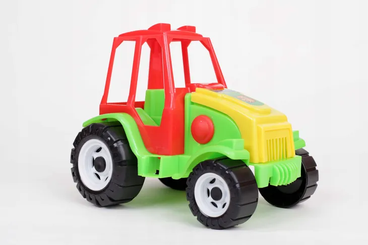 traktor-model-169-material-plastik