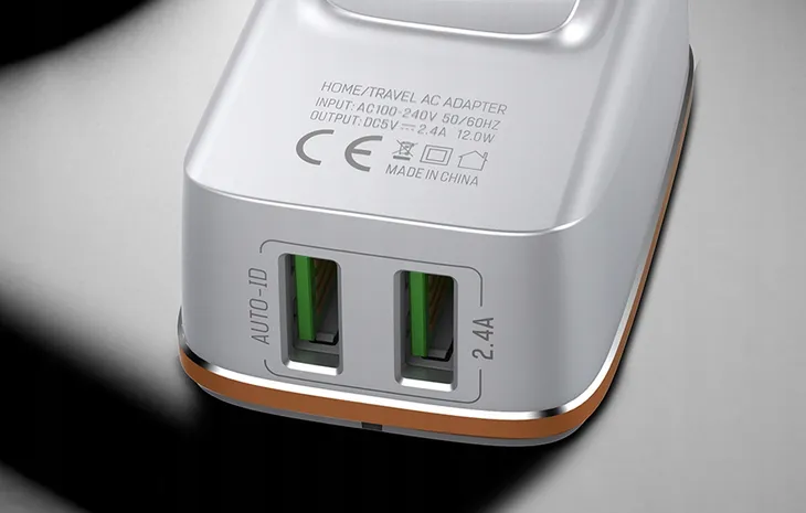 szybka-ladowarka-sieciowa-2xusb-kabel-lightning-zlacza-usb