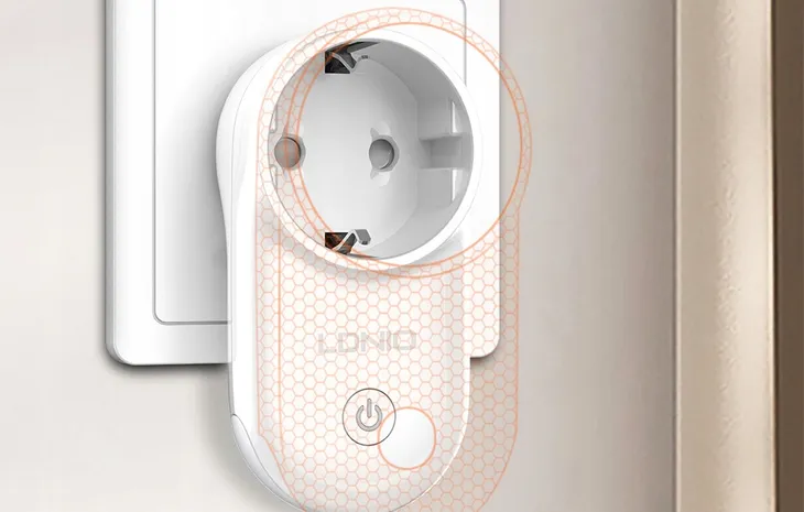 inteligentne-gniazdo-wi-fi-lampka-cechy-dodatkowe-lacznosc-z-wifi