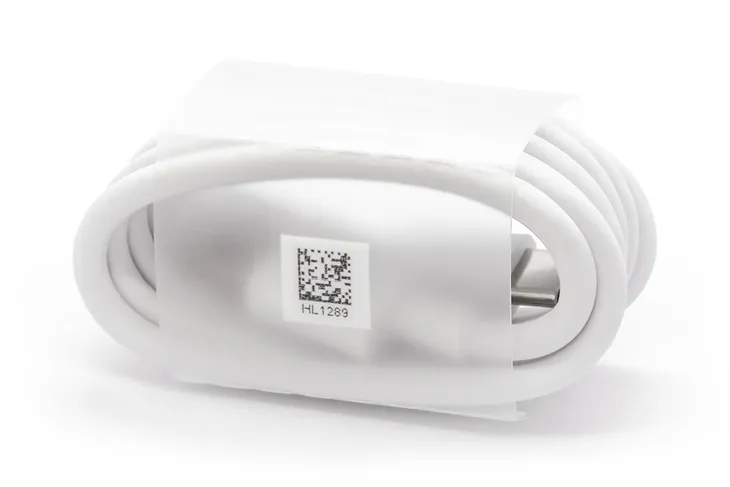 huawei-ladowarka-66w-biala-oryginalna-supercharge-dlugosc-przewodu-1-m