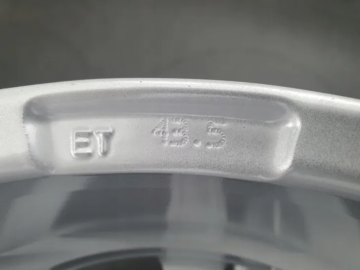 kola-mitsubishi-eclipse-c-pirelli-215-60r17-tpms-rozstaw-srub-5x114-3