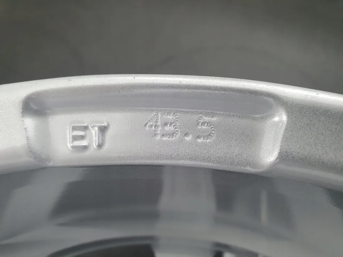 kola-mitsubishi-eclipse-c-pirelli-215-60r17-tpms-stan-nowy
