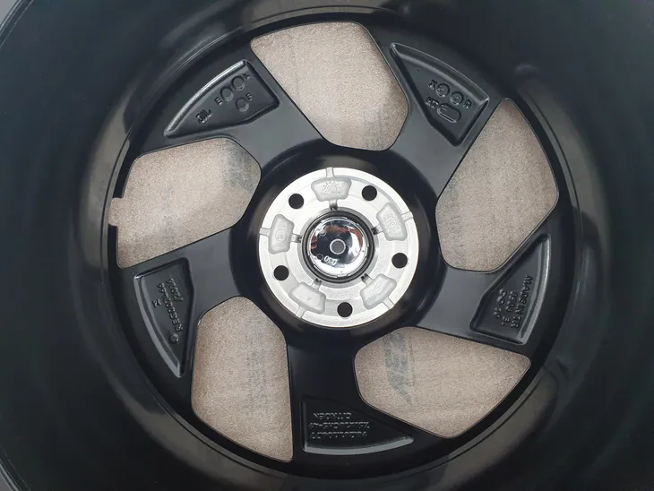 nowe-oryginalne-alufelgi-citroen-18-jumpy-berlingo-rozstaw-srub-5x108
