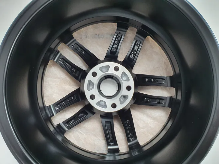 nowe-alufelgi-kia-17-ceed-proceed-xceed-cd-otwor-centralny-mm-671