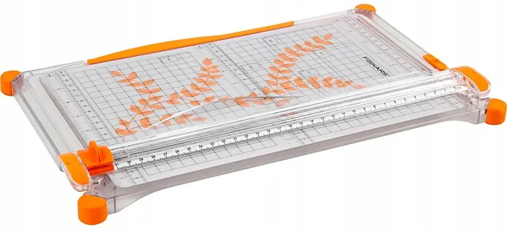 fiskars-gilotyna-do-papieru-a4-stan-nowy