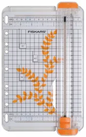 fiskars-gilotyna-do-papieru-surecut-a5