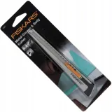 fiskars-nozyk-do-papieru-9-mm