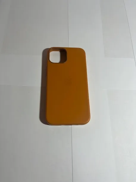 plecki-apple-do-iphone-13-mini-zlocisty-braz-typ-plecki