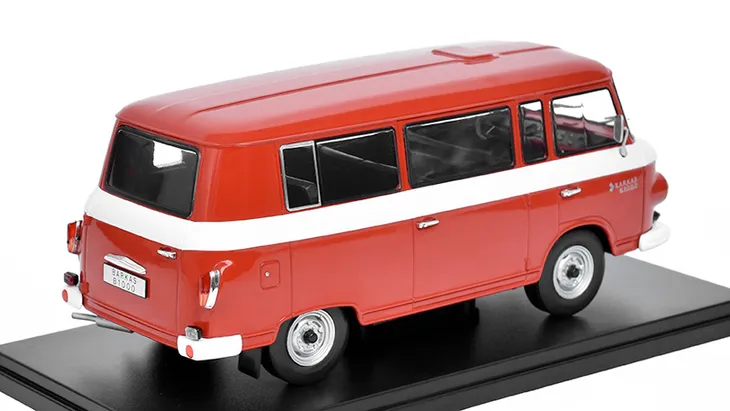hachette-barkas-b-1000-1965-stan-nowy