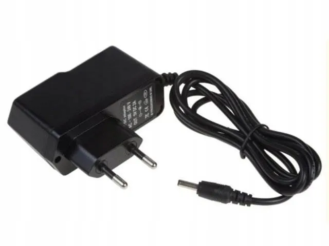 zasilacz-do-tabletu-5v-2a-0-7-25mm