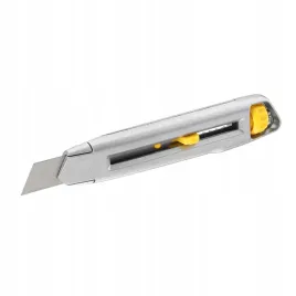 stanley-nozyk-18mm-ostrze-lamane-interlock