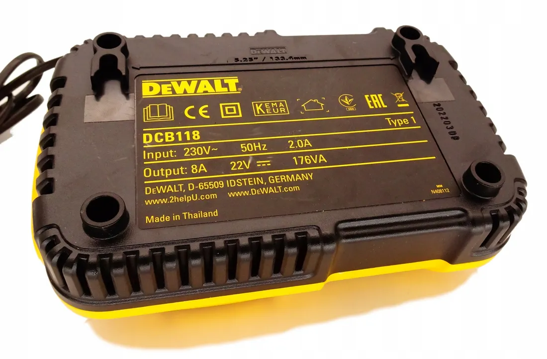 ladowarka-xr-flexvolt-18v-54v-dewalt-dcb118-stan-nowy