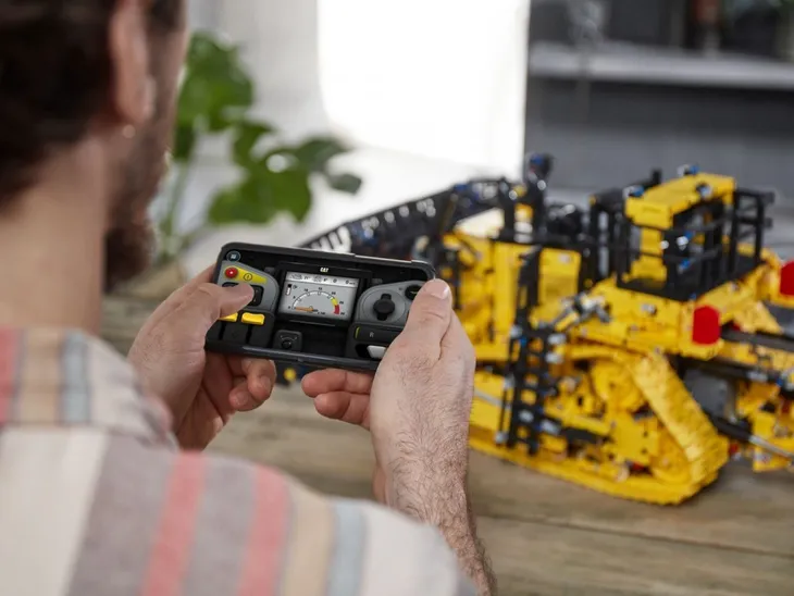 lego-42131-technic-buldozer-cat-d11t-plec-chlopcy-dziewczynki
