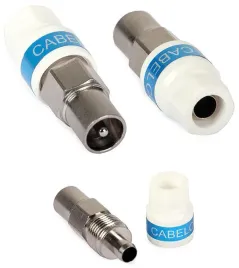 wtyk-iec-cabelcon-na-kabel-rg-6-triset-113