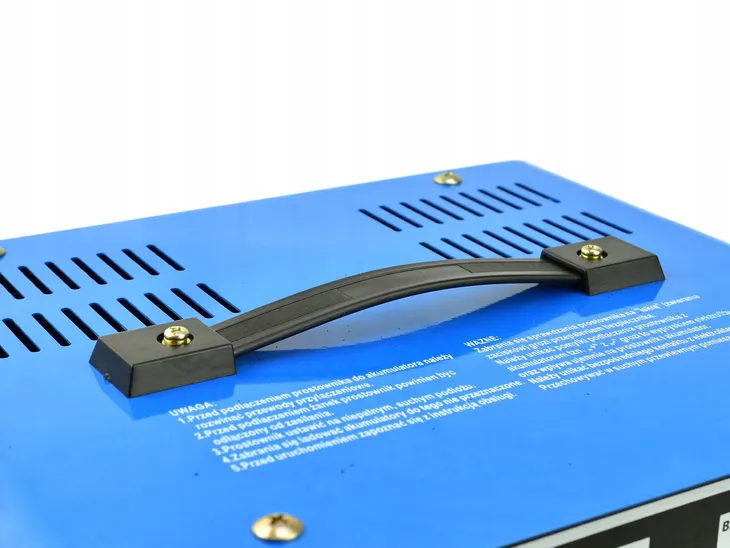 prostownik-samochodowy-do-akumulatorow-12v-24v-model-gzl-50-marka-geko