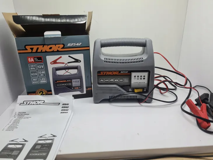 prostownik-sthor-82542-6a-12v-marka-sthor