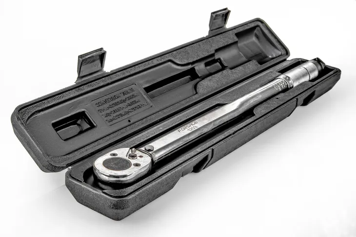 klucz-dynamometryczny-z-blokada-1-2-28-210nm-kod-producenta-f-1203-waga-z-opakowaniem-1-5-kg