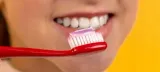 colgate-szczoteczka-do-zebow-max-white-medium-twardosc-wlosia-srednie