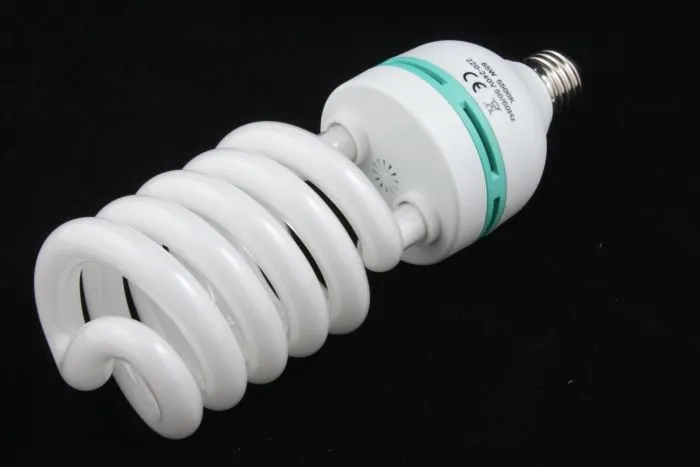 swiatlo-ciagle-2x-zarowka-e27-85w-400w-800w
