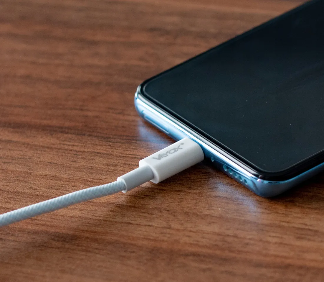 kabel-usb-c-lightning-do-iphone-pd-20w-3a-1m-vayox