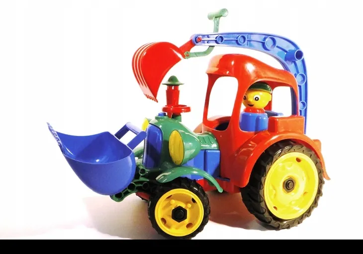 traktor-koparka-duza-do-piasku-plec-chlopcy