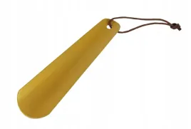 metalowa-krotka-lyzka-do-obuwia-zolta-lyzki-17-cm