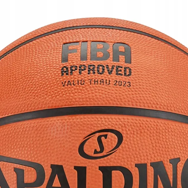 pilka-do-koszykowki-spalding-varsity-tf150-7-typ-nawierzchni-na-asfalt-beton