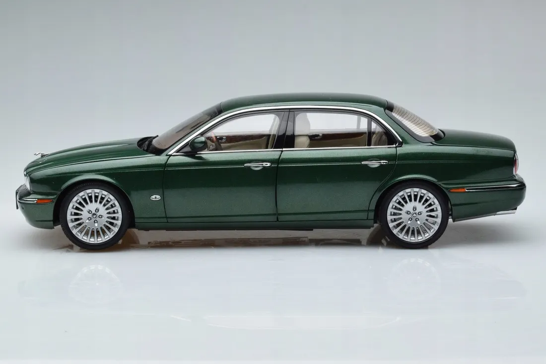 Jaguar XJ6 X350 Racing Green Almost Real 1/18 – 149768140