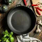 patelnia-zeliwna-32-cm-linia-maysternya-iron