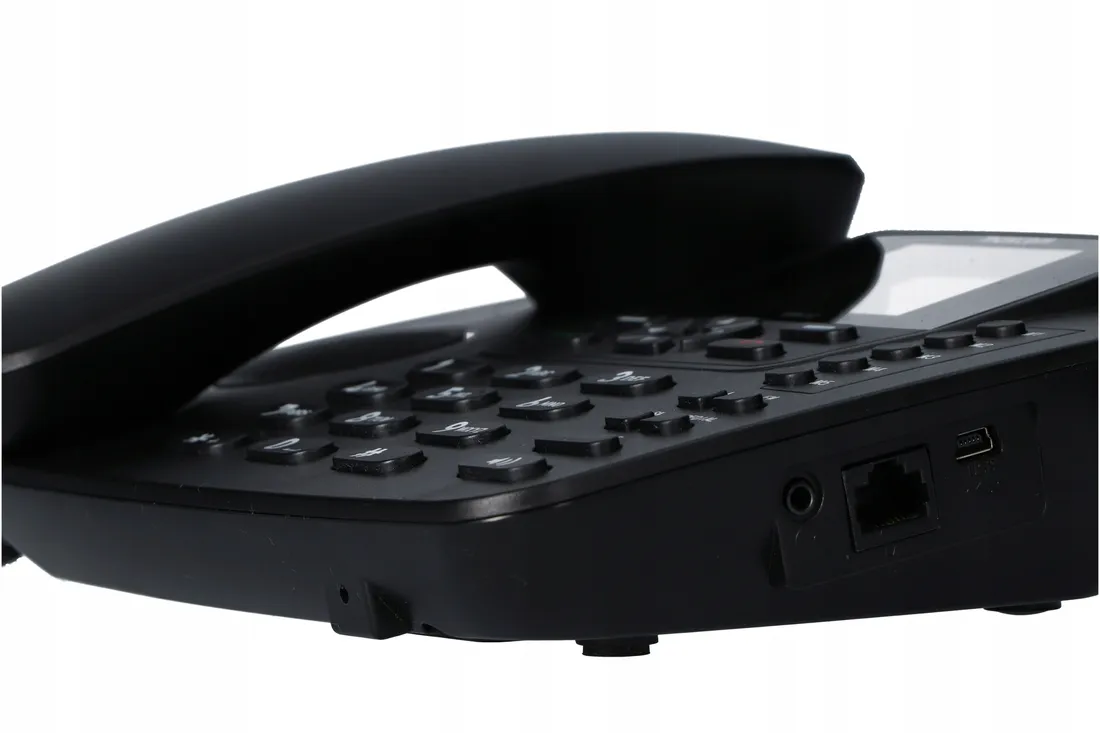 telefon-stacjonarny-na-karte-sim-maxcom-mm41d