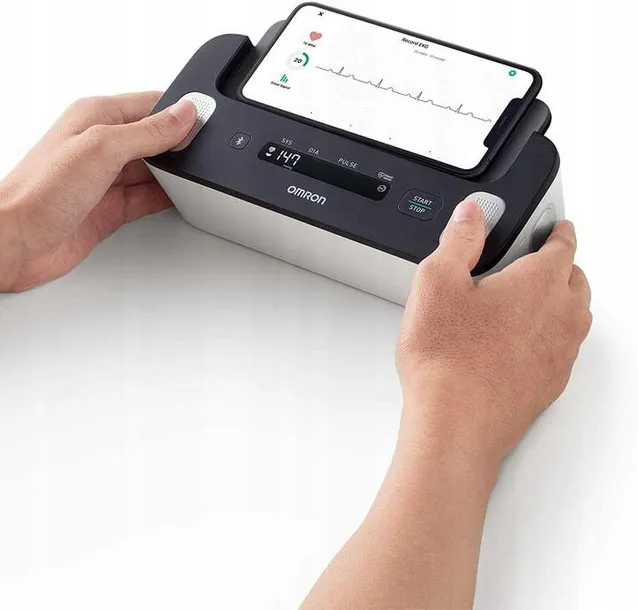 cisnieniomierz-omron-complete-ekg-bluetooth-app-waga-z-opakowaniem-1-kg