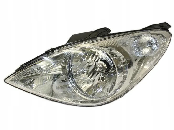 reflektor-hyundai-i20-08-l-rodzaj-swiatel-mijania-tradycyjne-halogenowe