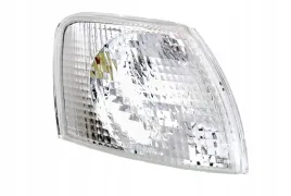 kierunkowskaz-vw-passat-b5-10-96-10-00-prawy-bialy-z-oprawka-zarowki-ty