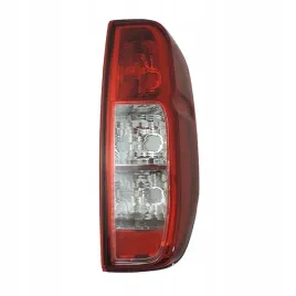 lampa-tyl-nissan-navara-04-p