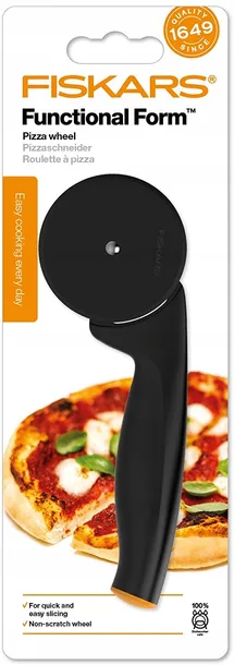 fiskars-noz-do-pizzy-ff-material-ostrza-tworzywo-sztuczne