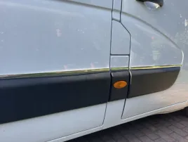 renault-master-iv-bus-listwy-chrom-boczne-drzwi