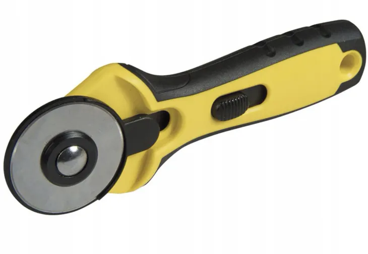 noz-krazkowy-45-mm-stan-nowy-marka-stanley