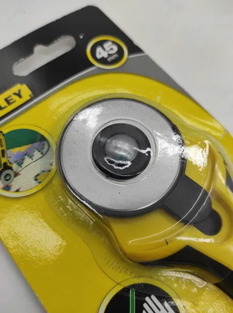 noz-krazkowy-45-mm-marka-stanley-stan-nowy