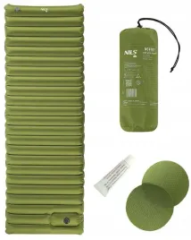 nc4101-zielona-mata-z-wbudowana-pompka-nils-camp