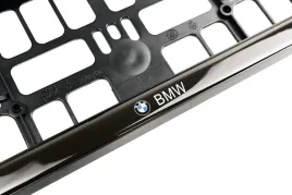 2-x-ramka-tablicy-bmw-zelowe