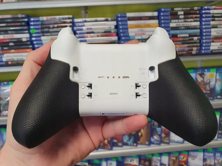 kontroler-microsoft-xbox-elite-v2-core-bialy-marka-xbox