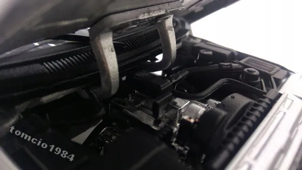 range-rover-1-24-bburago-marka-bburago