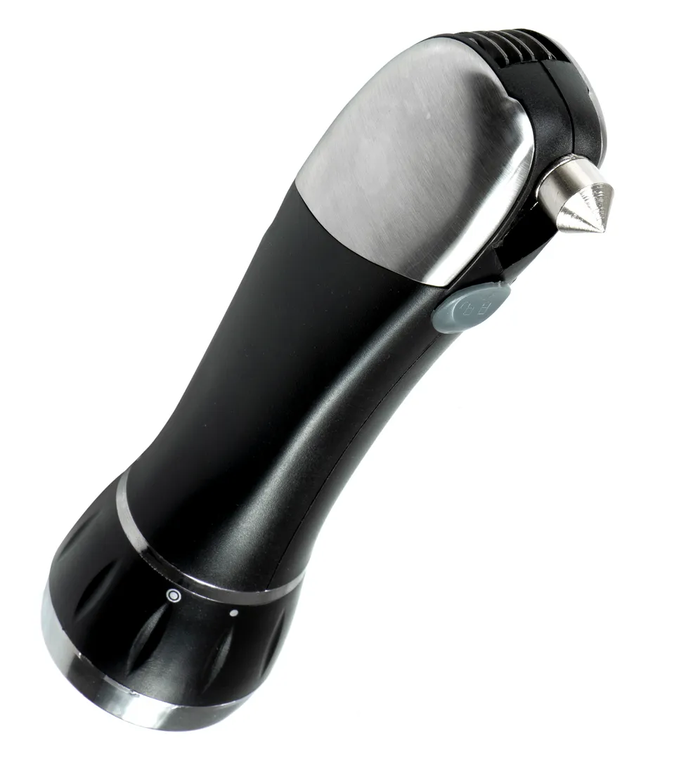 niezbednik-kierowcy-multitool-8w1-latarkaby-best-occasions