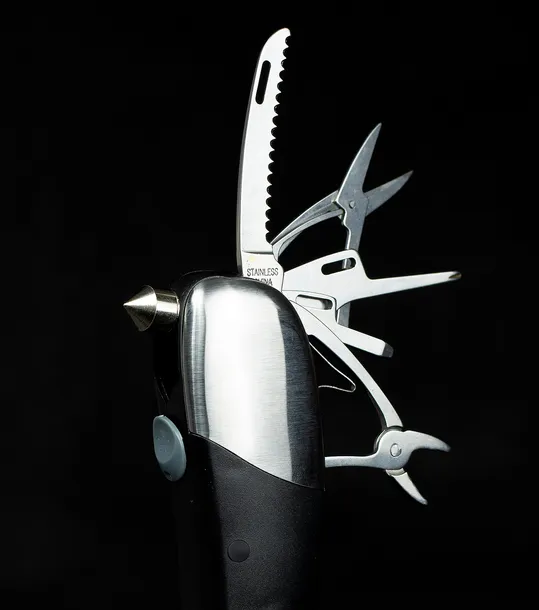 niezbednik-kierowcy-multitool-8w1-latarkaby-best-occasions-stan-nowy